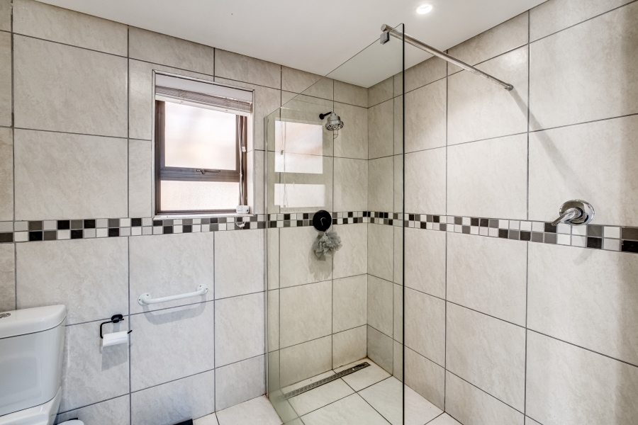 5 Bedroom Property for Sale in Valmary Park Western Cape